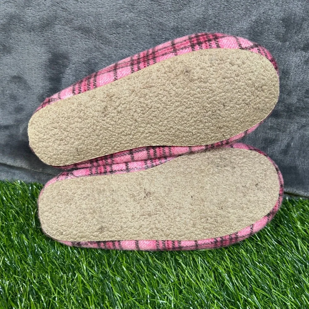 Minnetonka shoes are