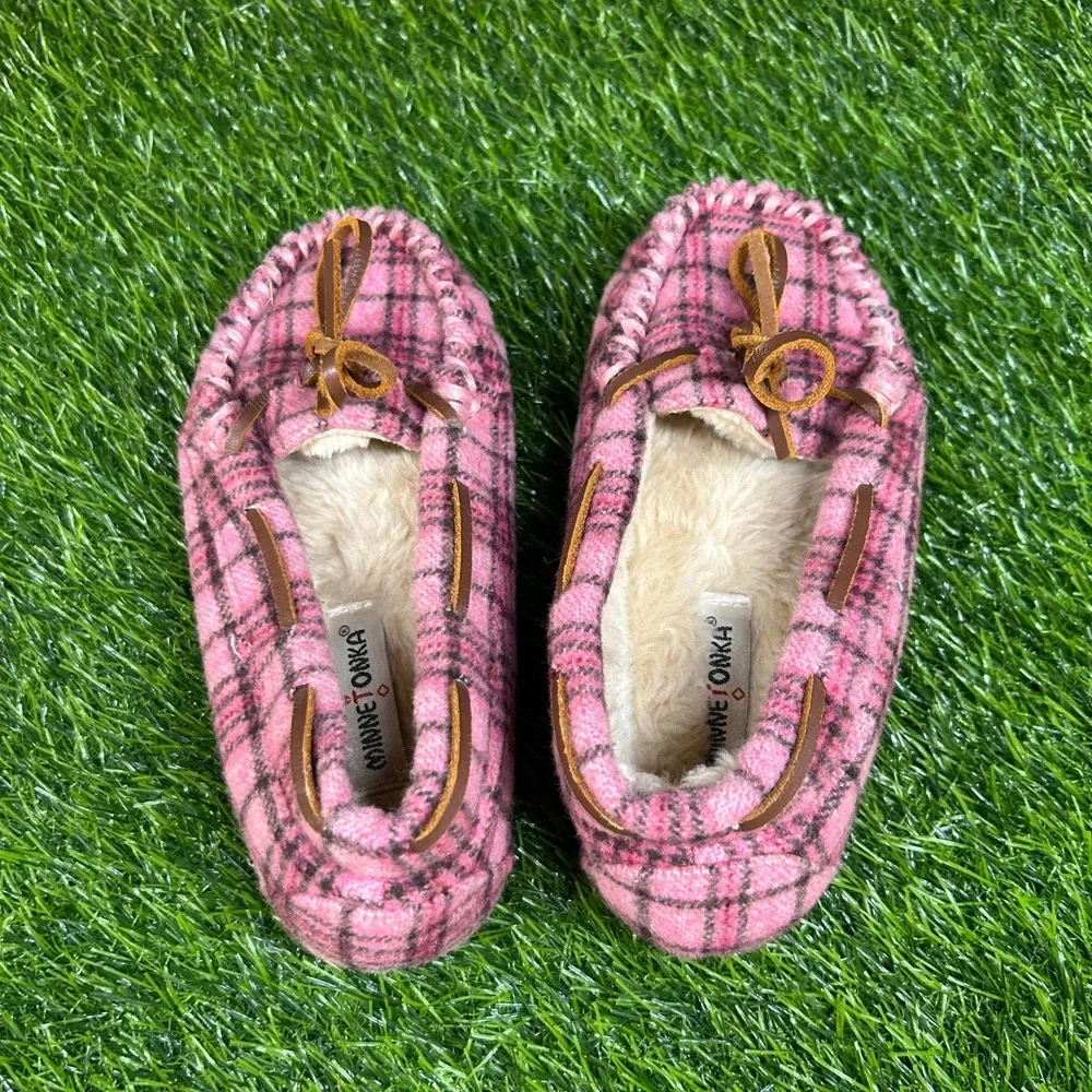 Minnetonka shoes are