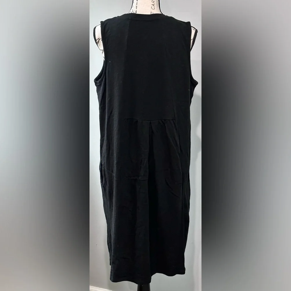 🖤🖤 Sleeveless Black Dress - Size M🖤🖤