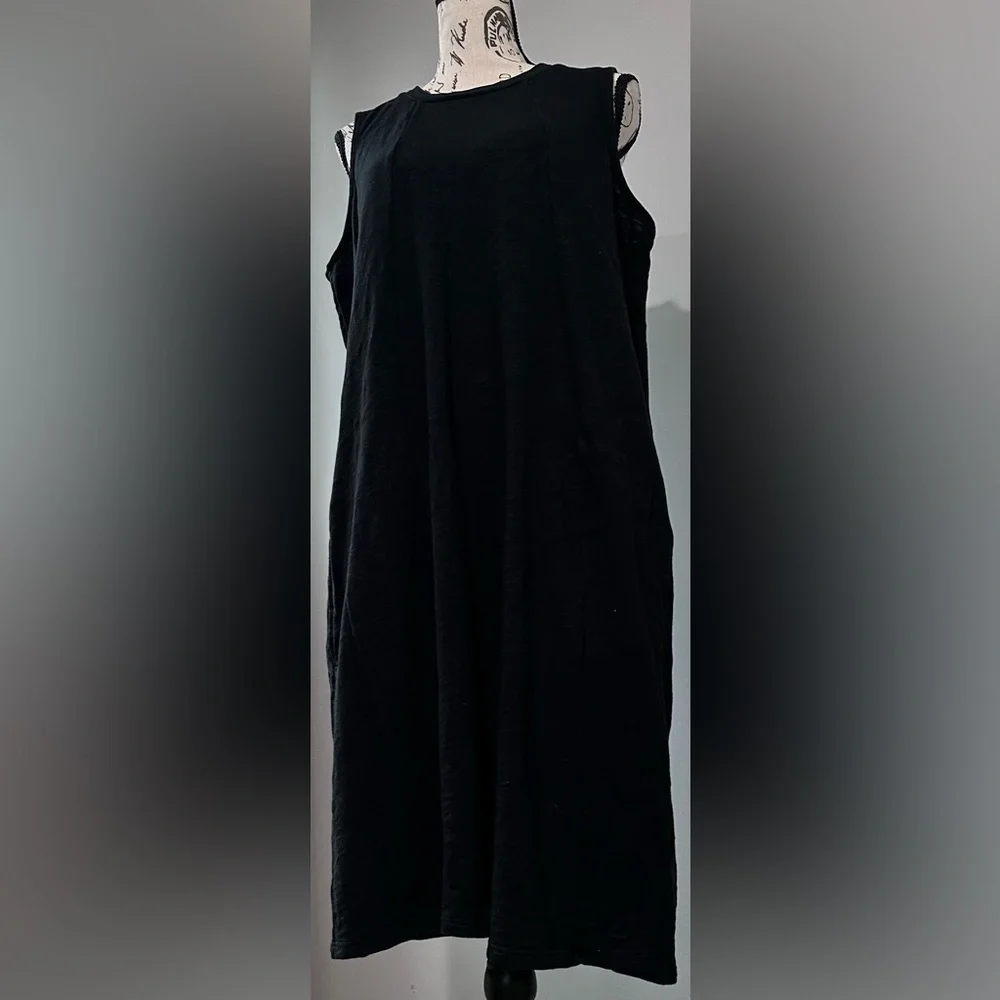 🖤🖤 Sleeveless Black Dress - Size M🖤🖤