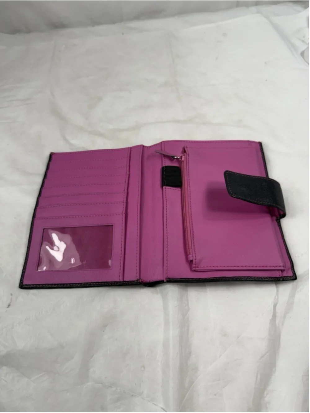 Isaac Mizrahi button exterior some