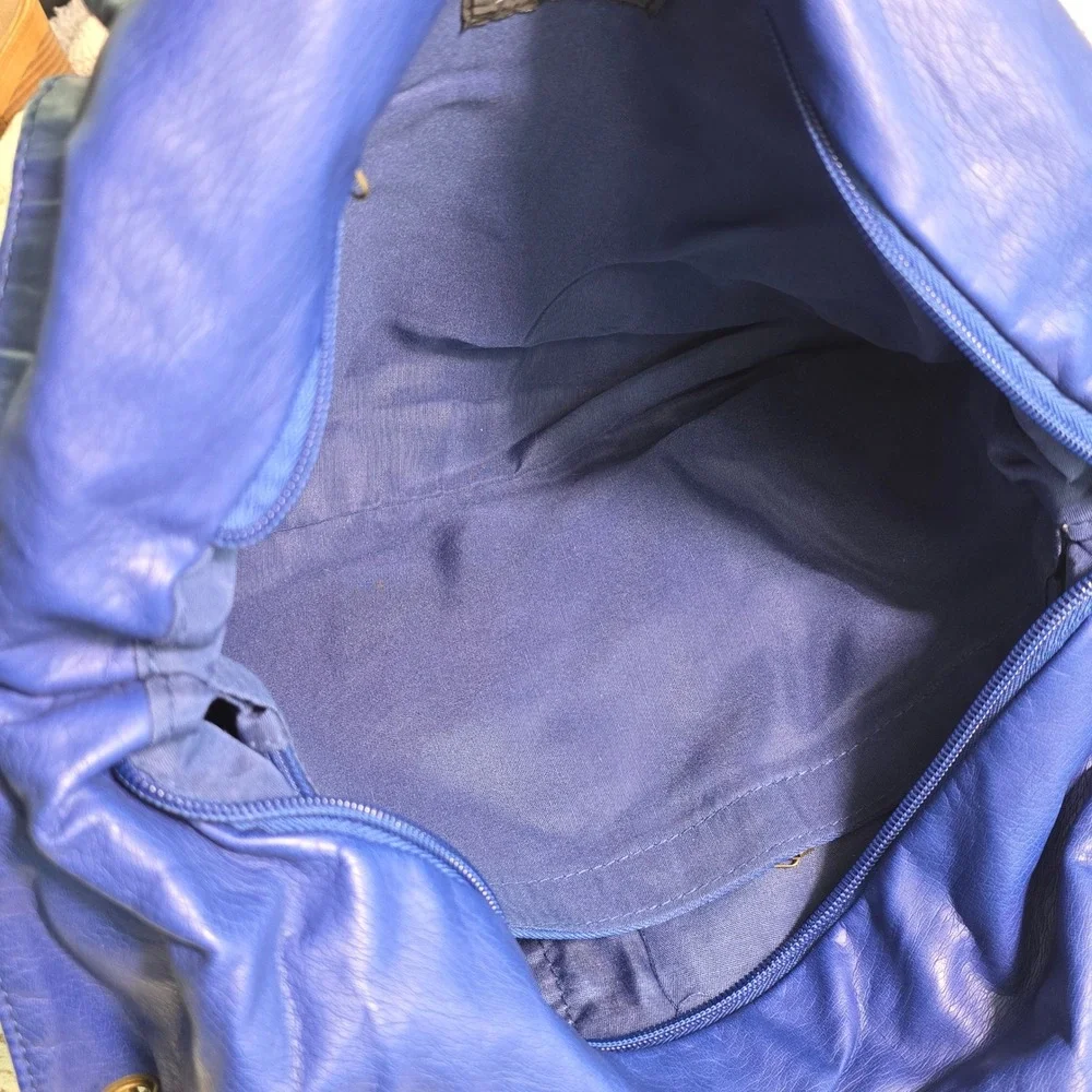 Bueno hobo bag