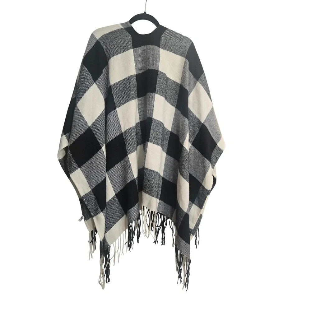 Buffalo Plaid Poncho Wrap Black White Checkered Fringed Shawl Cape Womens