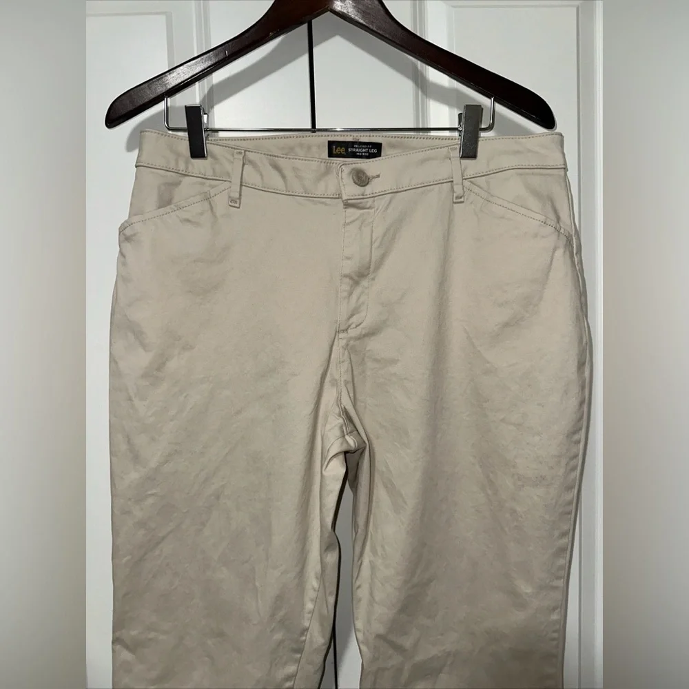 Lee canvas are