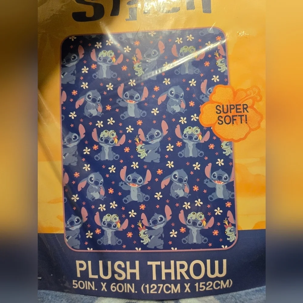 Disney Stitch Super Soft Plush Throw - 50in X 60in (127cm X 152cm)