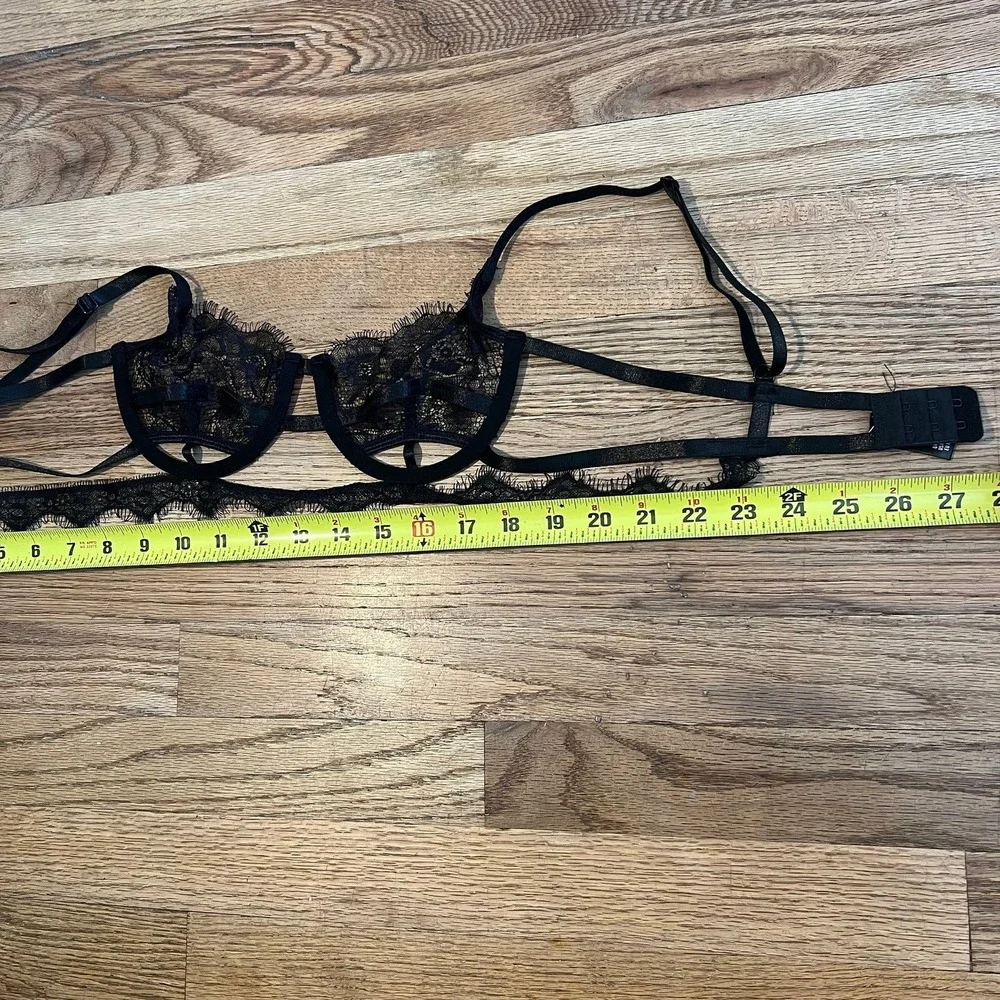 PrettyLittleThing eyelash bralette