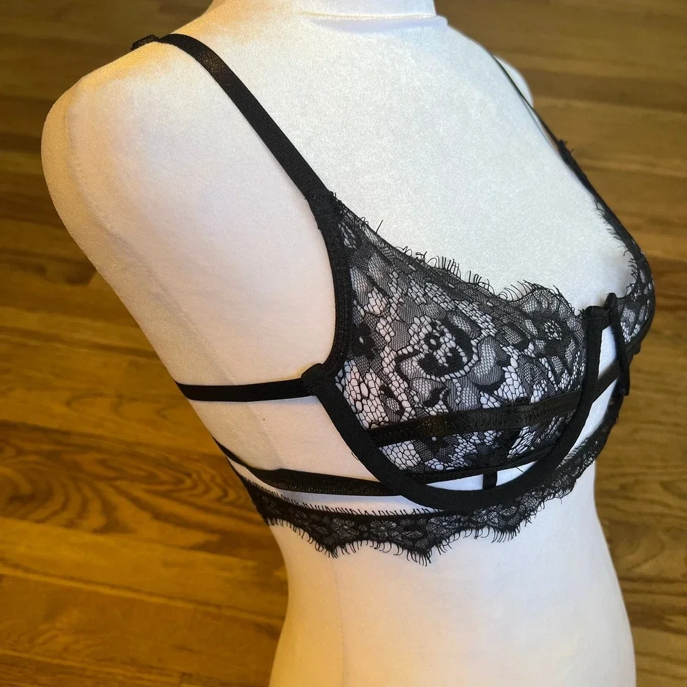 PrettyLittleThing underwire sexy style