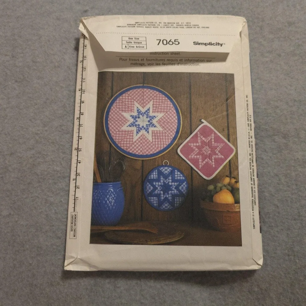 FOLDED STAR Block Pillow, Pot Holder Simplicity 7065 UNCUT Sewing Pattern 1985