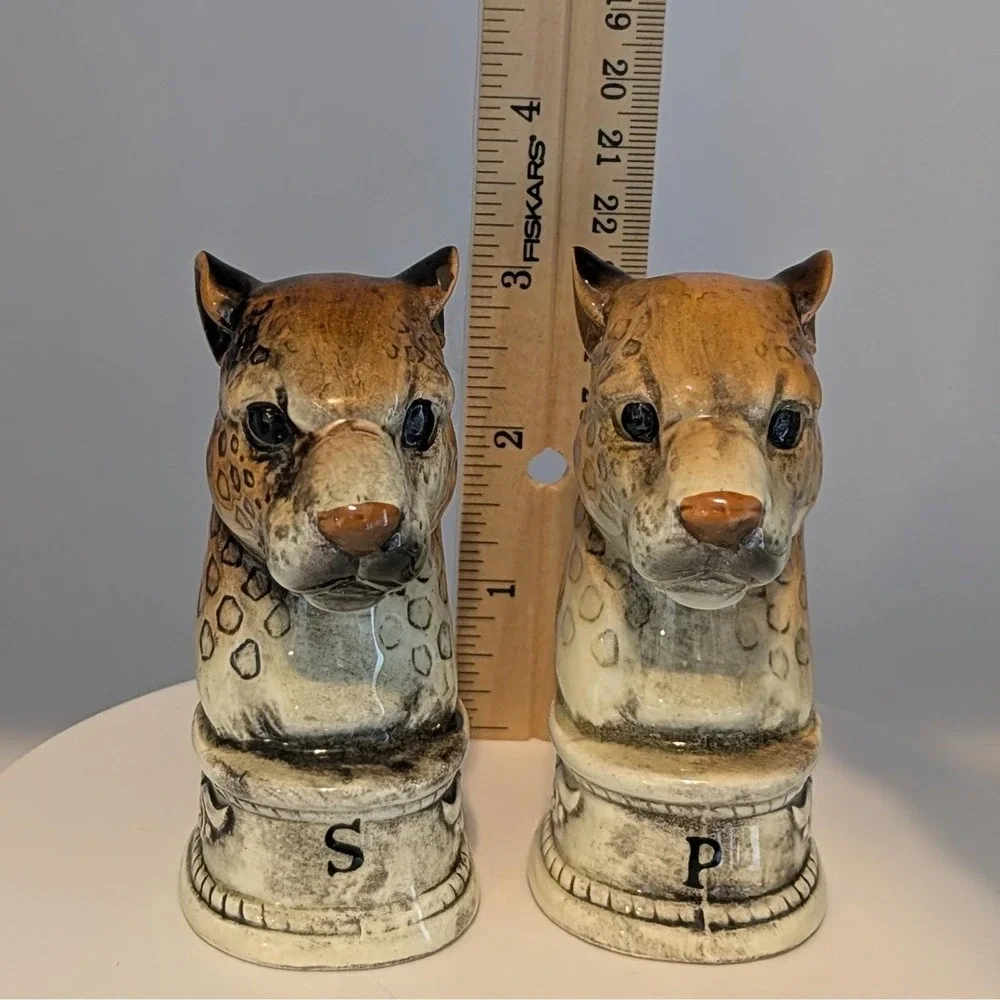 Vintage Ceramic Leopard Head Salt And Pepper Shakers Made In Japan