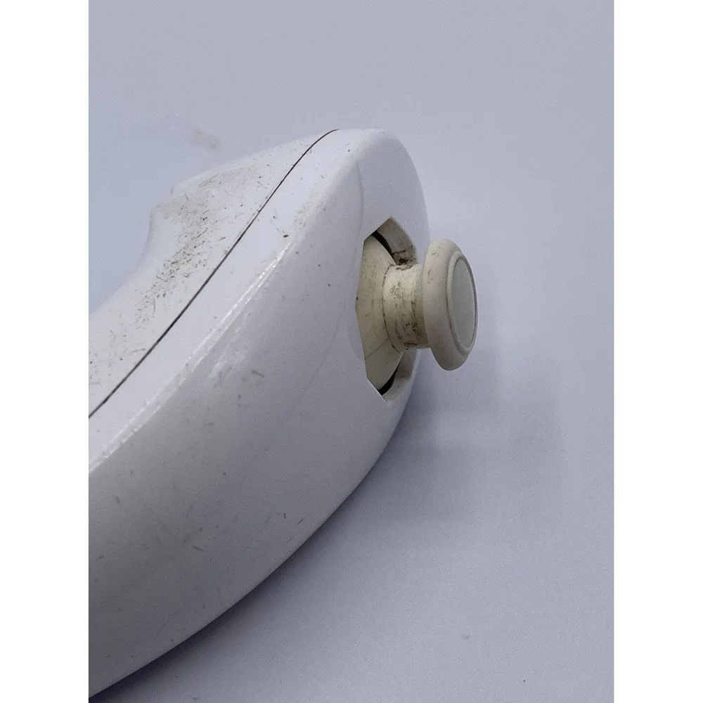 Nintendo Wii Official Authentic OEM White Nunchuck Controller‎ RVL-004 Tested