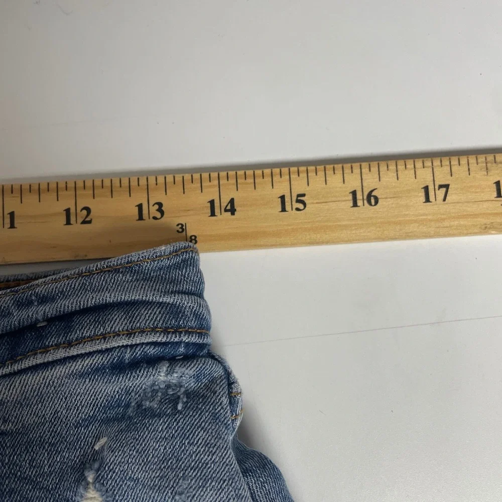 Abercrombie & Fitch curve straight