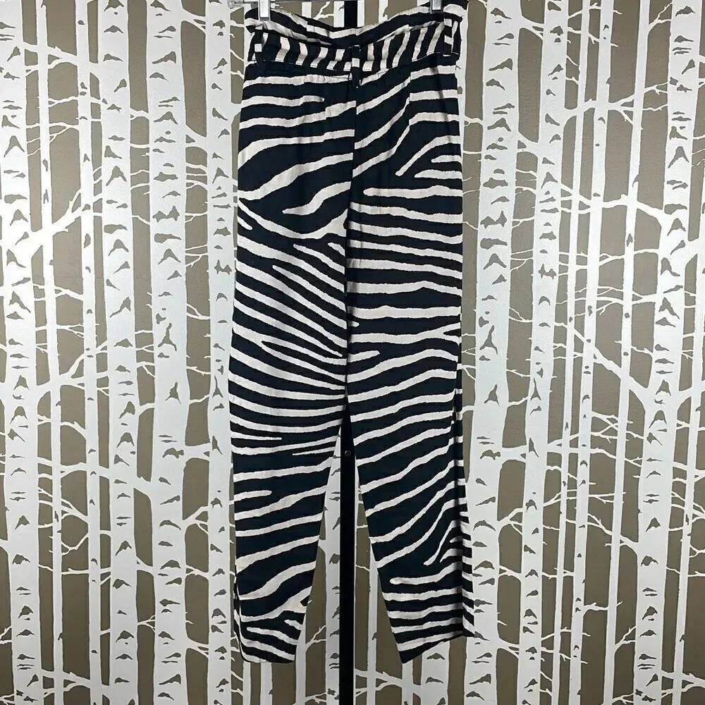 H&M brand color
