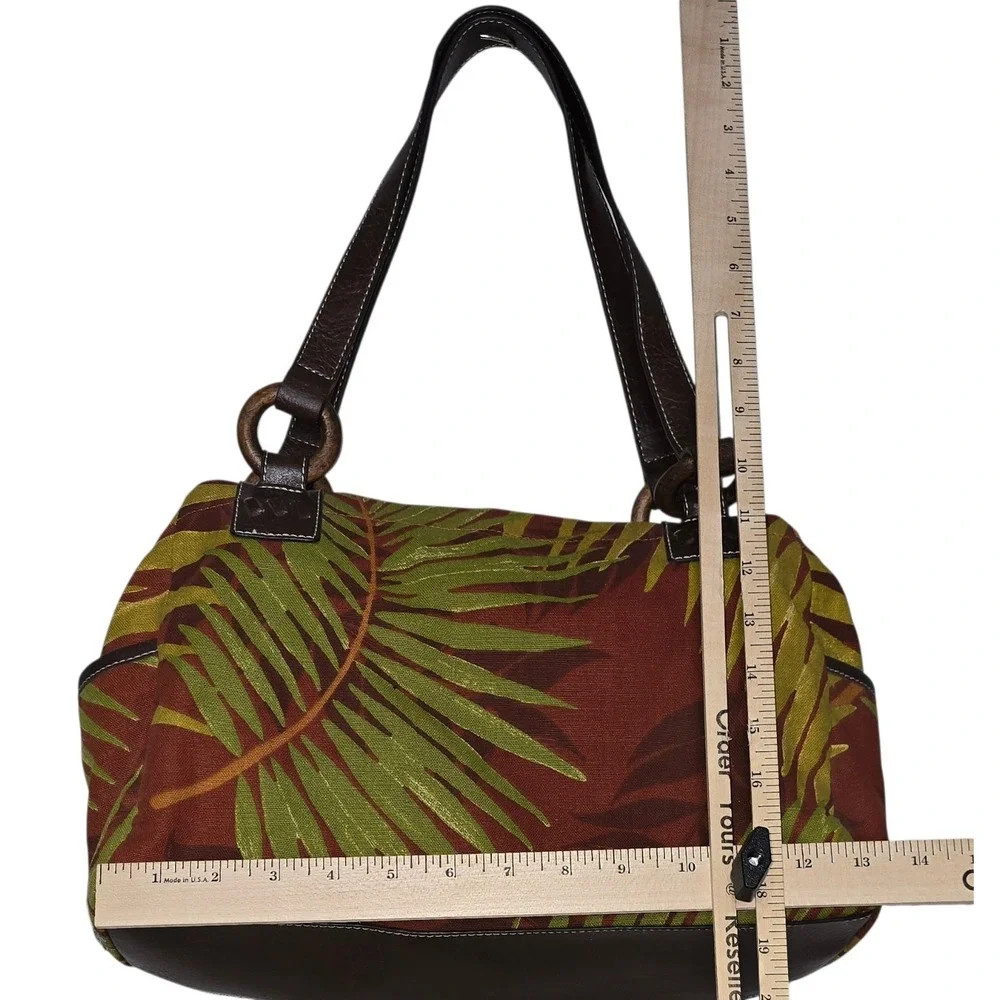 Relic silhouette durable