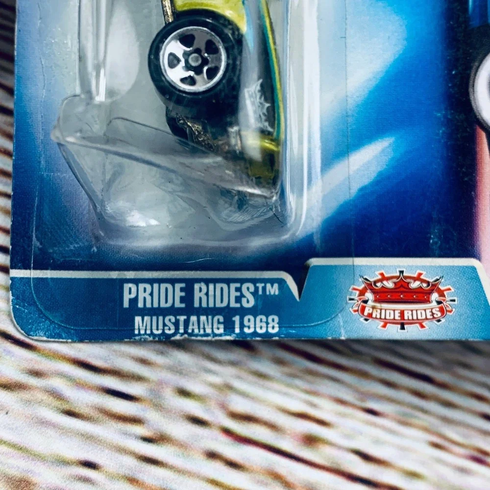 Hot Wheels Pride Rides 1968 Mustang Diecast Car 2004 #165‎ New in Package