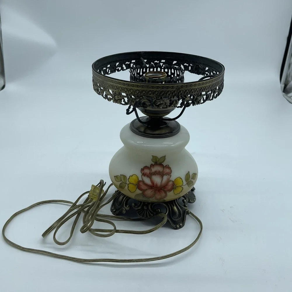 Vintage Electric Parlor Lamp  Hurricane Hand‎ Painted Globe Bottom Only