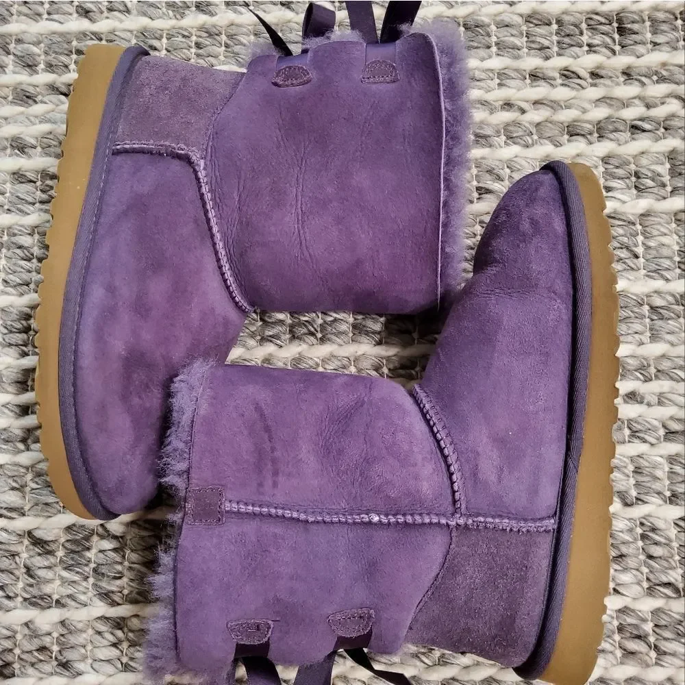 UGG violet bloom