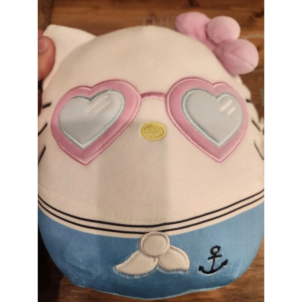 NEW Hello Kitty 4 Piece Gift Set Plate, Stationary,Toothbrush Set & Squishmallow
