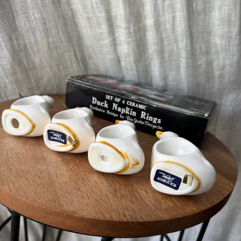 Vintage 1983 Country Duck Napkin Ringa Ceramic Set of 4 White Blue Bow *READ
