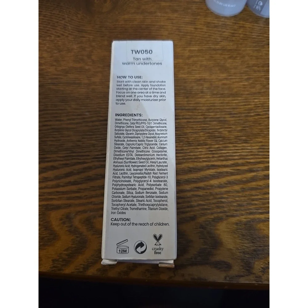 JOAH Foundation Crystal Glow Peptide-Infused TW050 Tan‎ Warm Undertones