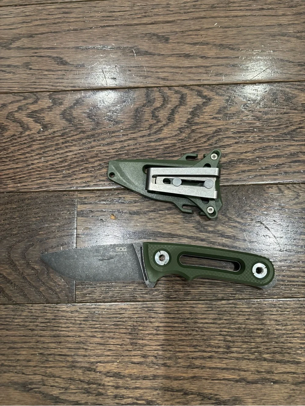 EDC Compact Green Fixed-Blade Knife with Sheath