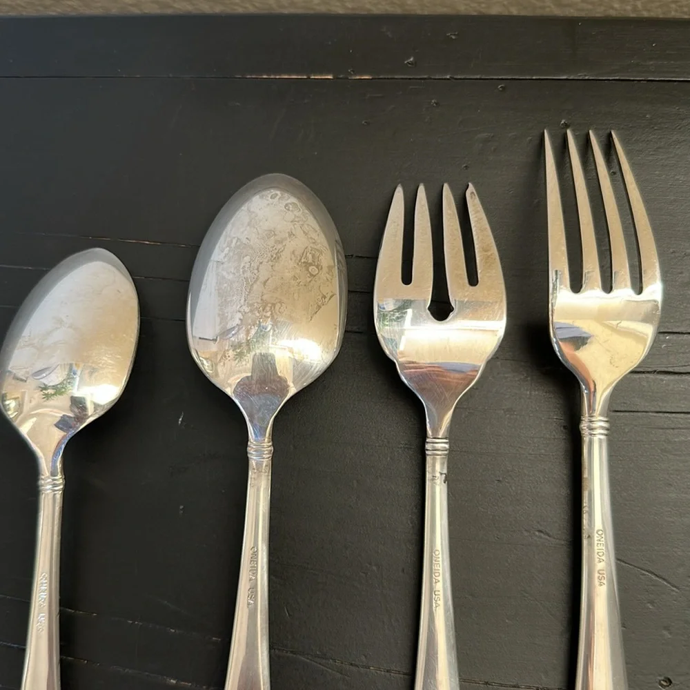 Oneida dining spoon
