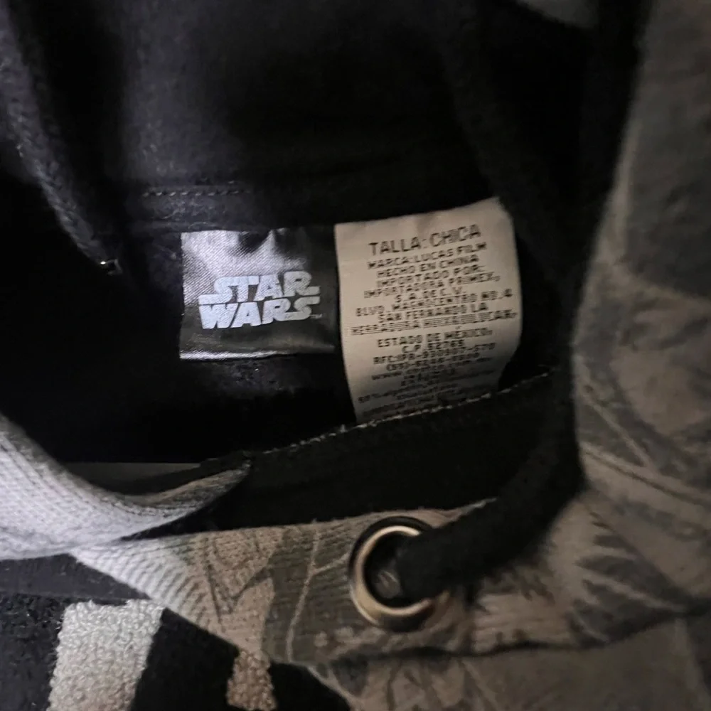 Star Wars size medium