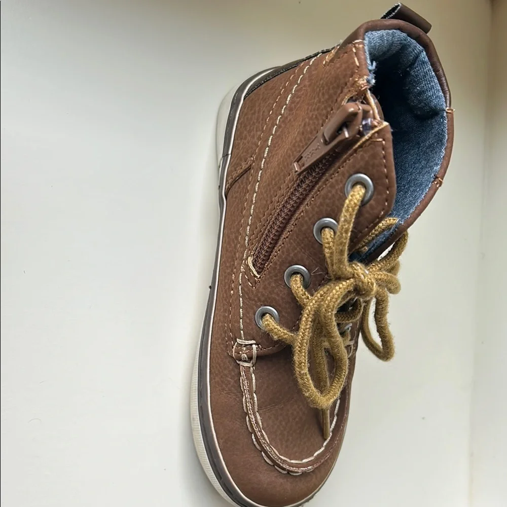 GAP Brown Tan Moccasin Boots
