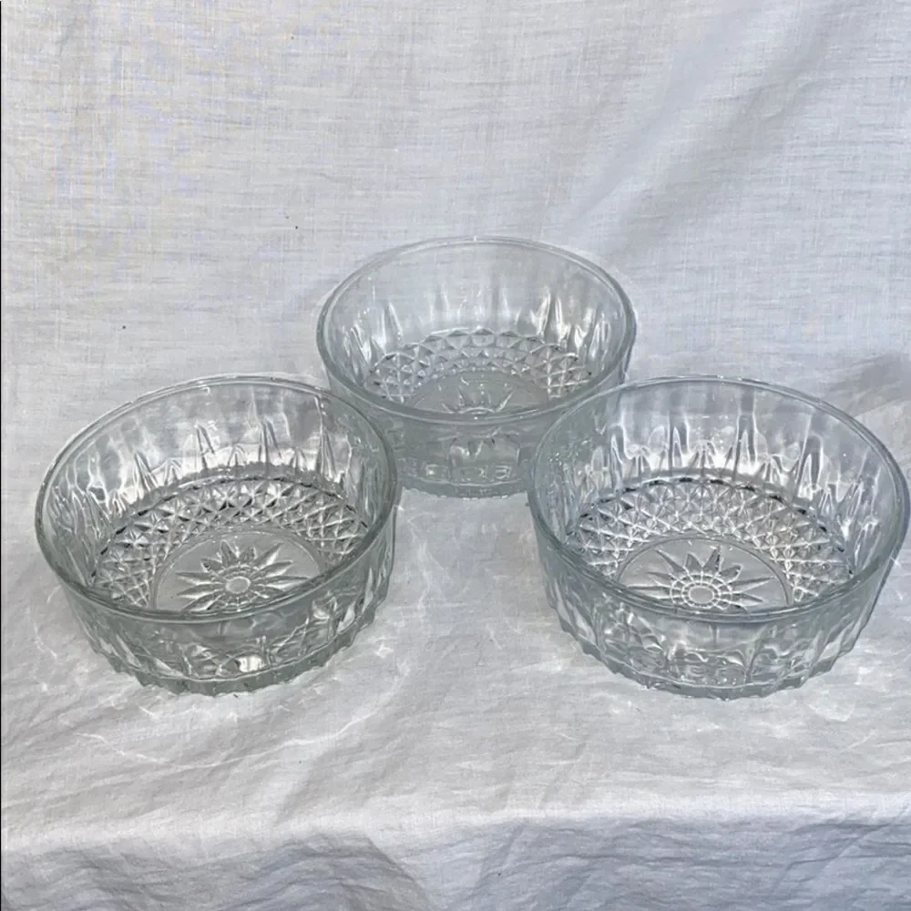 ARCOROC FRANCE Vintage Glass Bowls-Set of 3