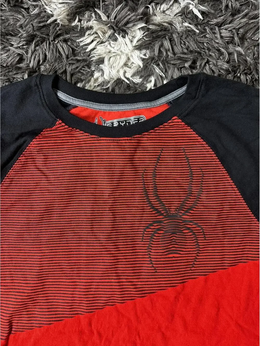 Spyder Boys XL 18/20 Red Black Raglan Long Sleeve Spider Graphic T-Shirt
