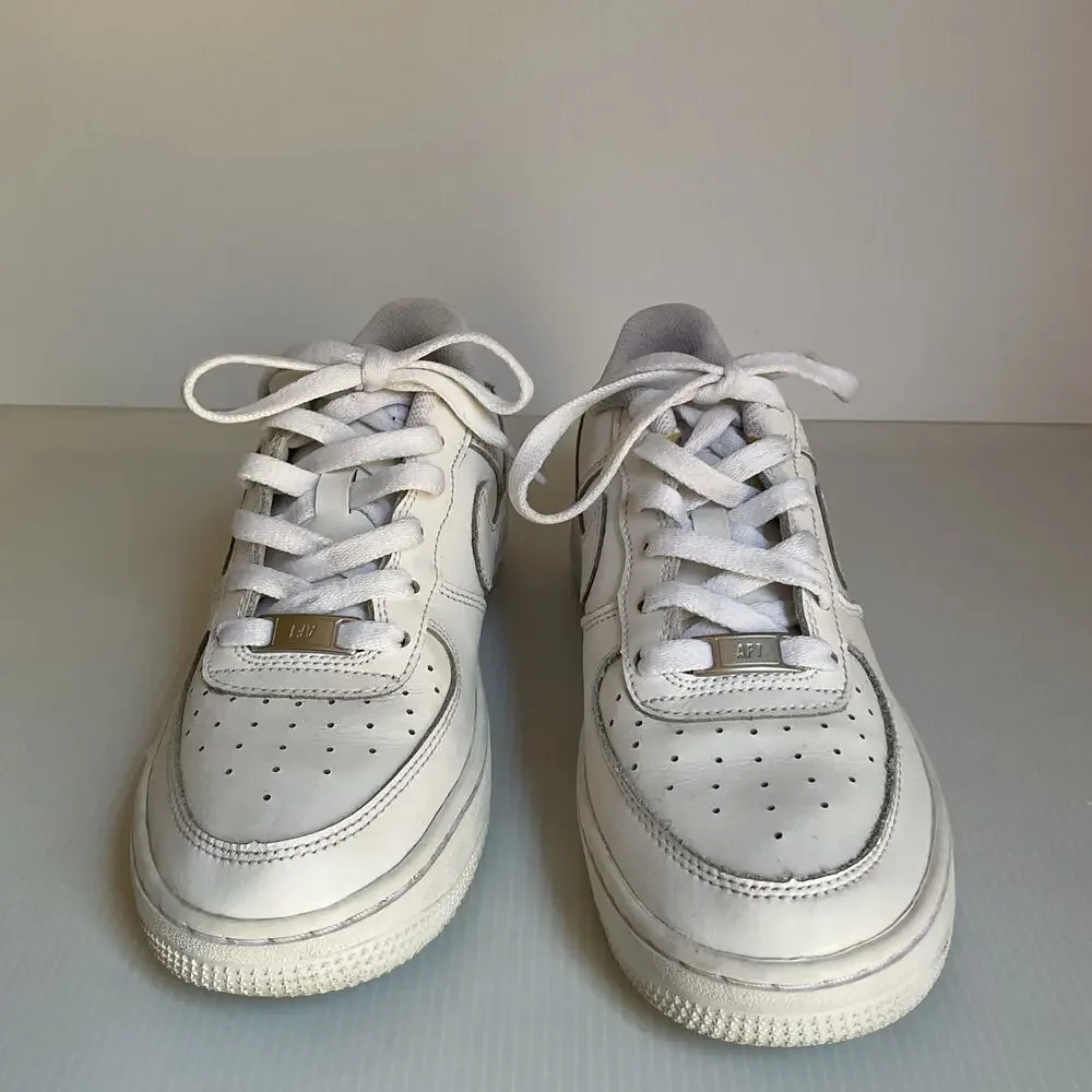 Nike Air Force 1 Sneakers Youth 5.5Y Women's 7  Low White Casual