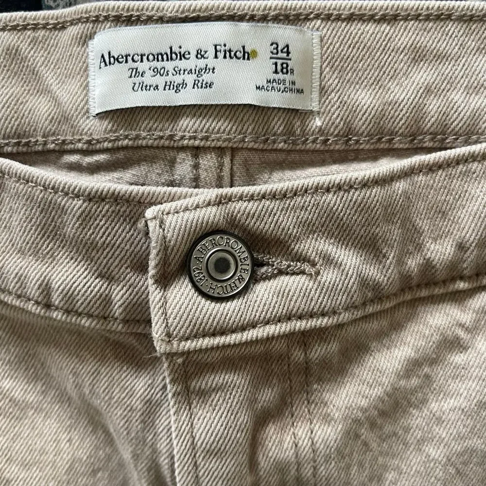 Abercrombie & Fitch new tags
