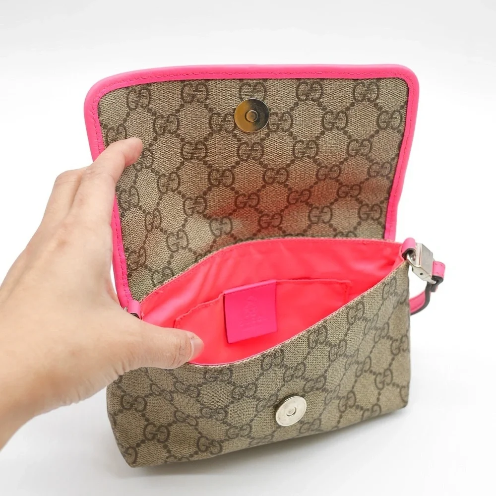 Gucci 75”w 4”h