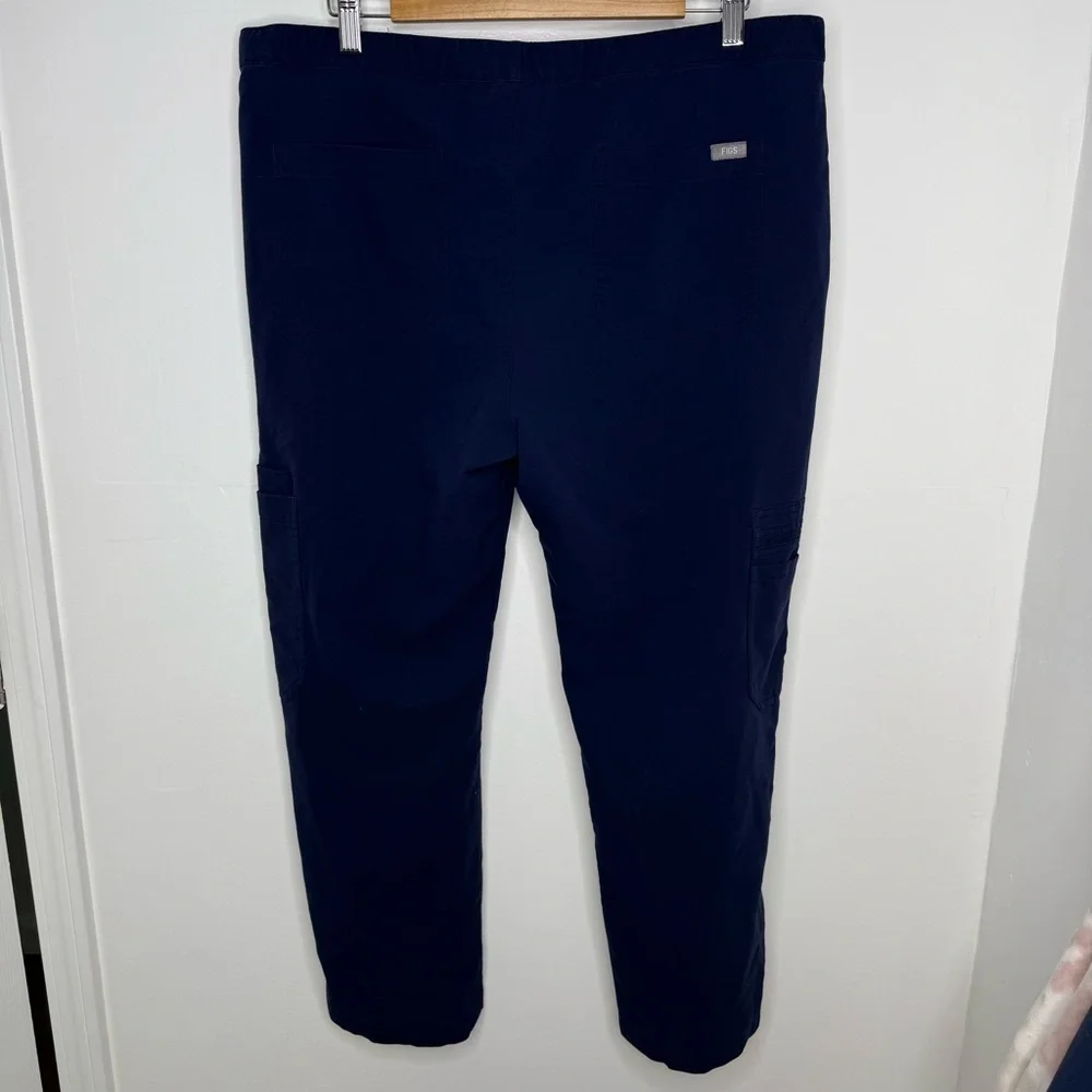 Figs men’s navy