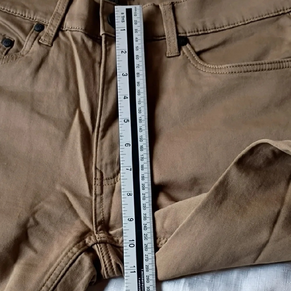 Banana Republic elegant light