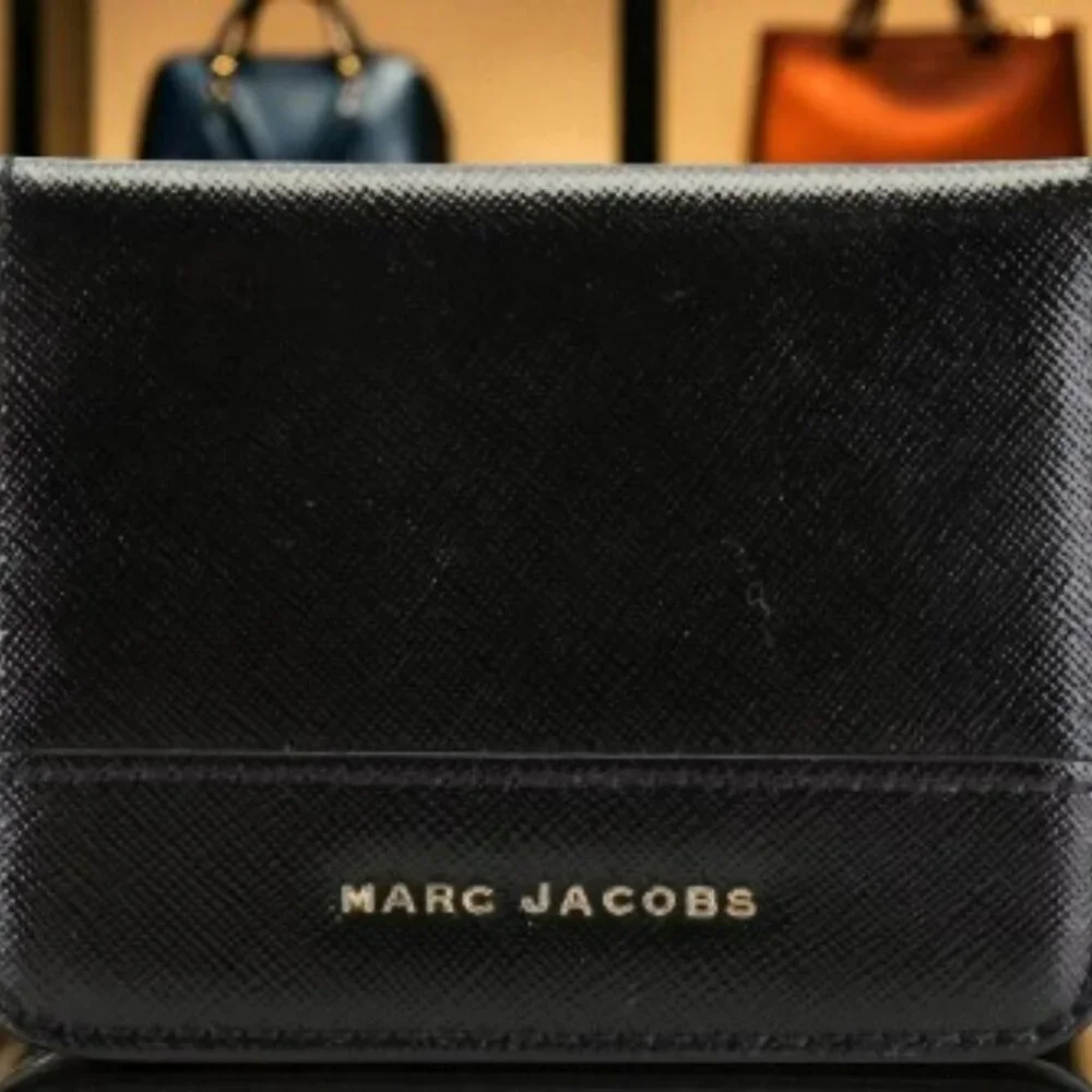 Marc Jacobs this listing
