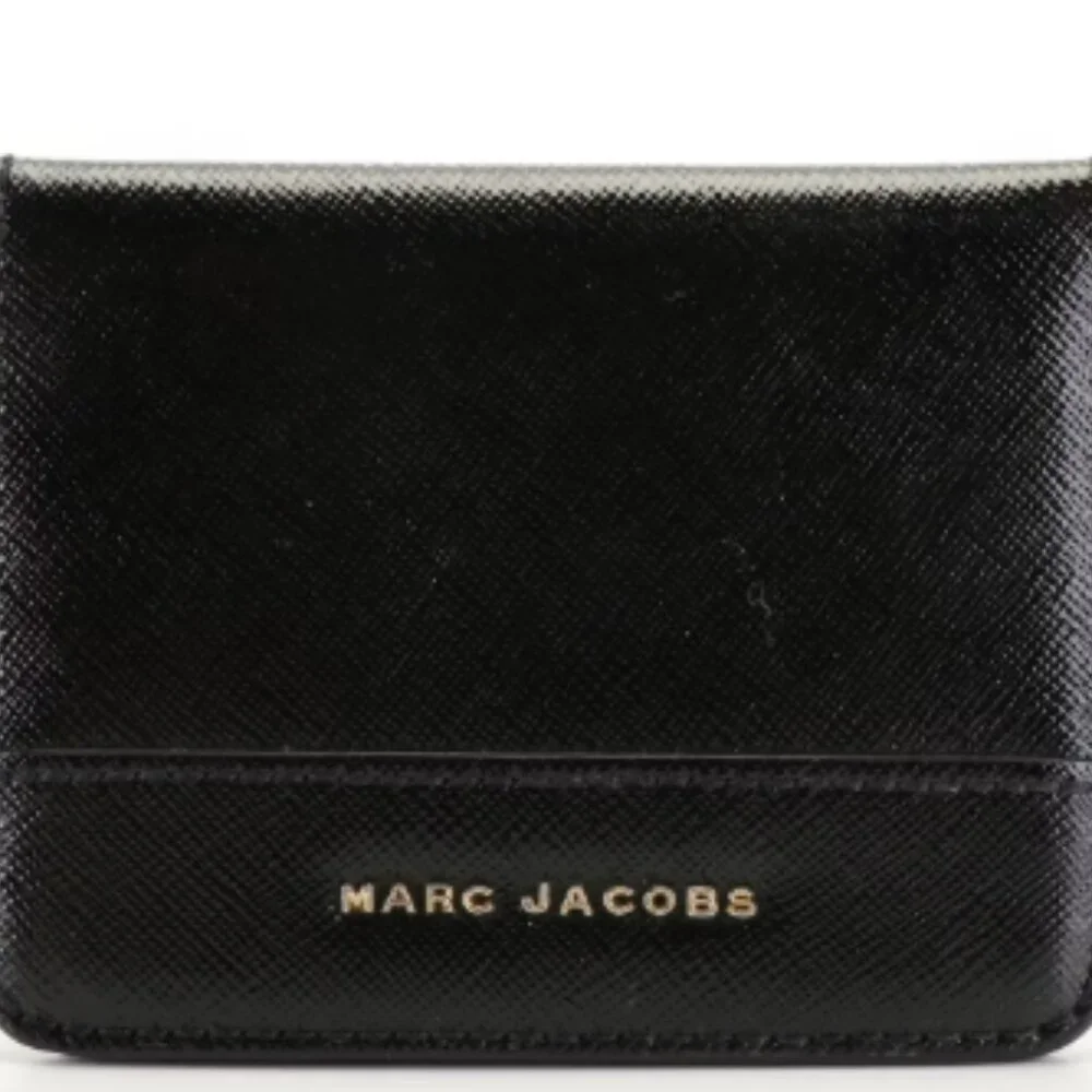 Marc Jacobs this listing