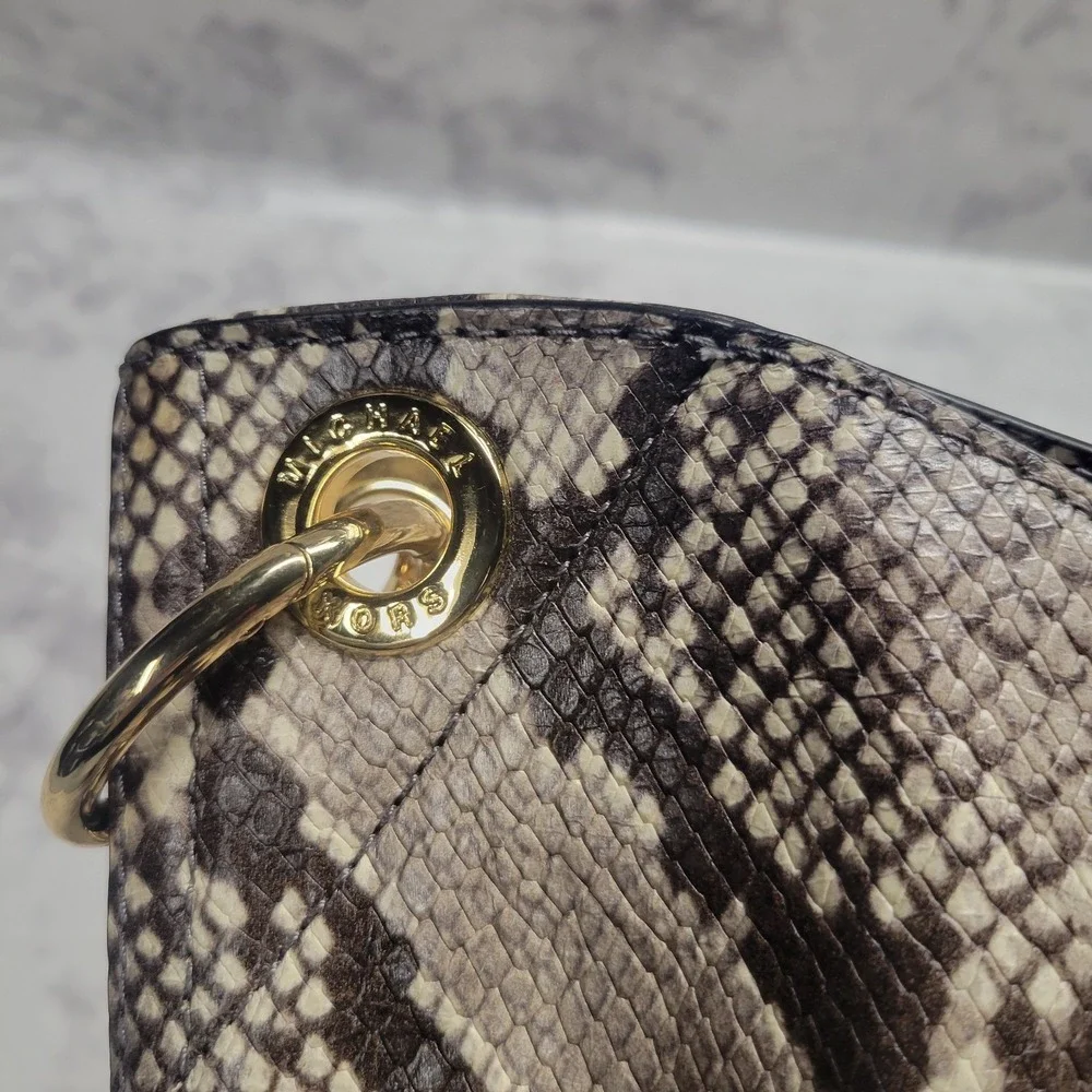 Michael Kors please pre