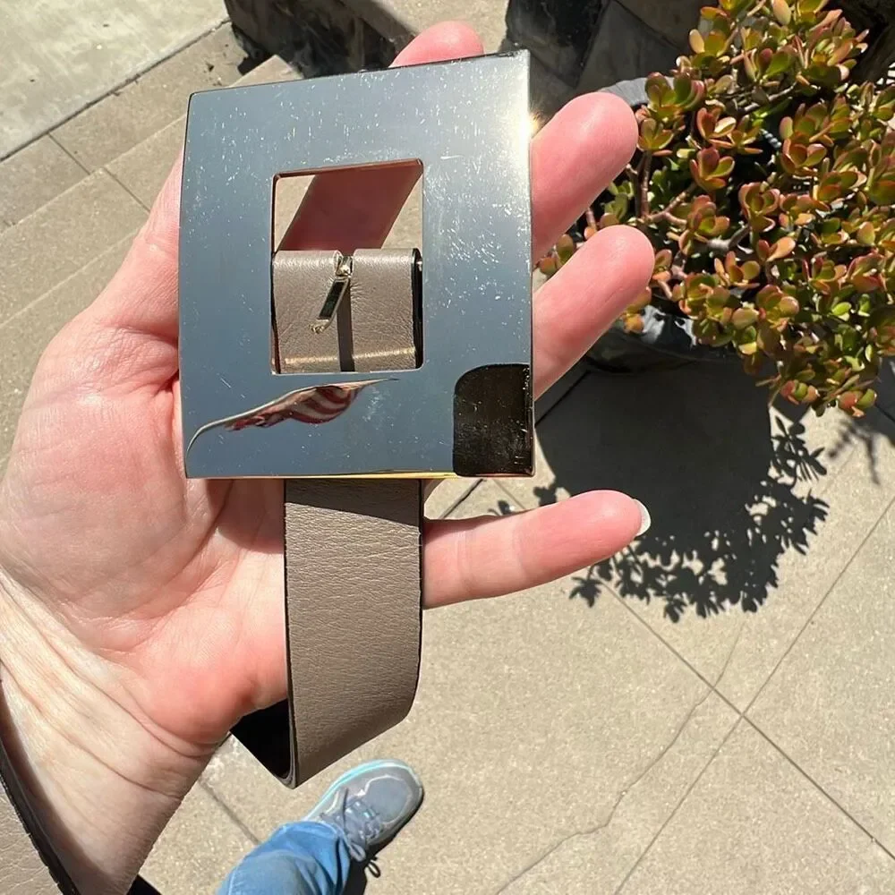 Vera Pelle Milano Italy Yo. Corbetta Leather Belt Taupe Gold Buckle S/M