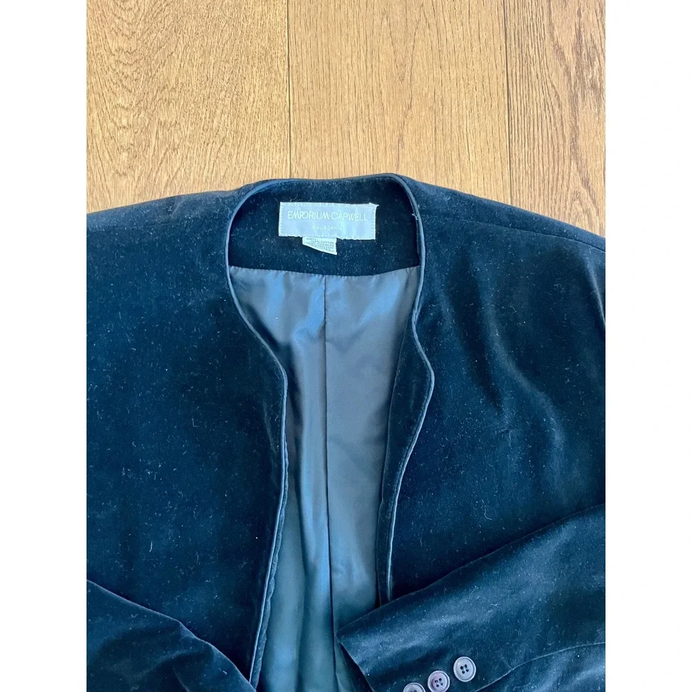 Emporium Capwell classic vintage