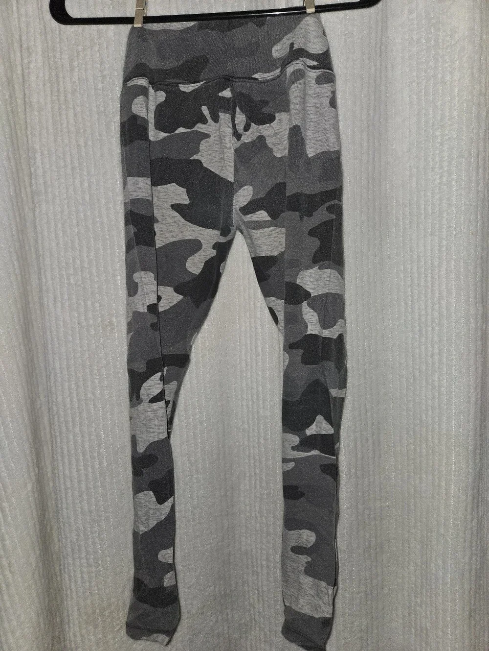 Justice Grey Camo Leggings - L