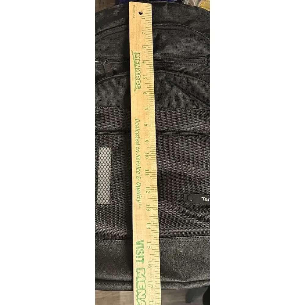 Targus gently used