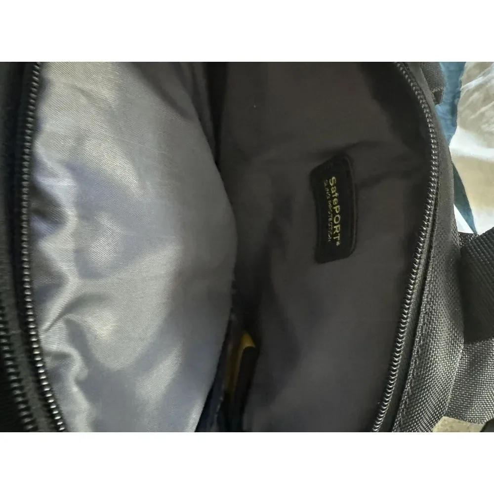 Targus gently used