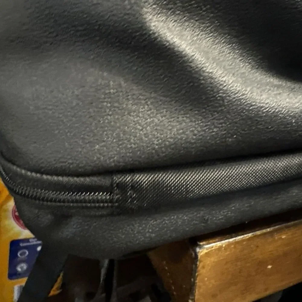 Targus gently used