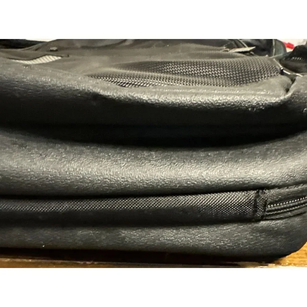 Targus gently used