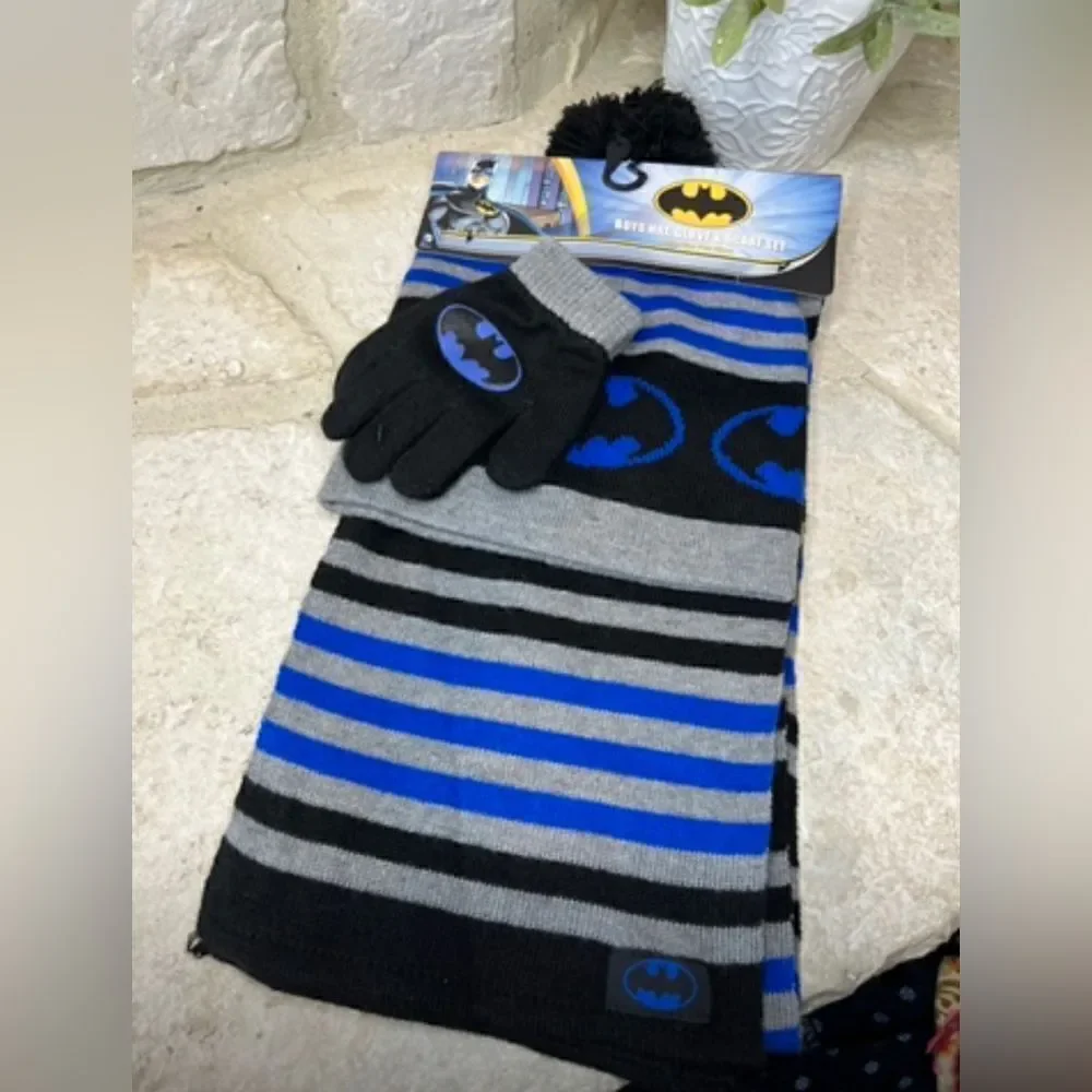 Batman hat,gloves and scarf set