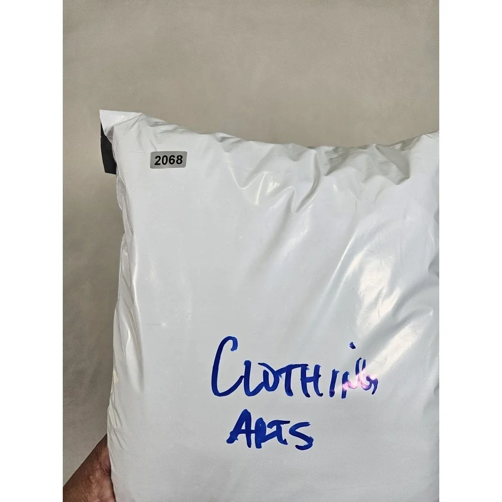 Clothing Arts used excellent