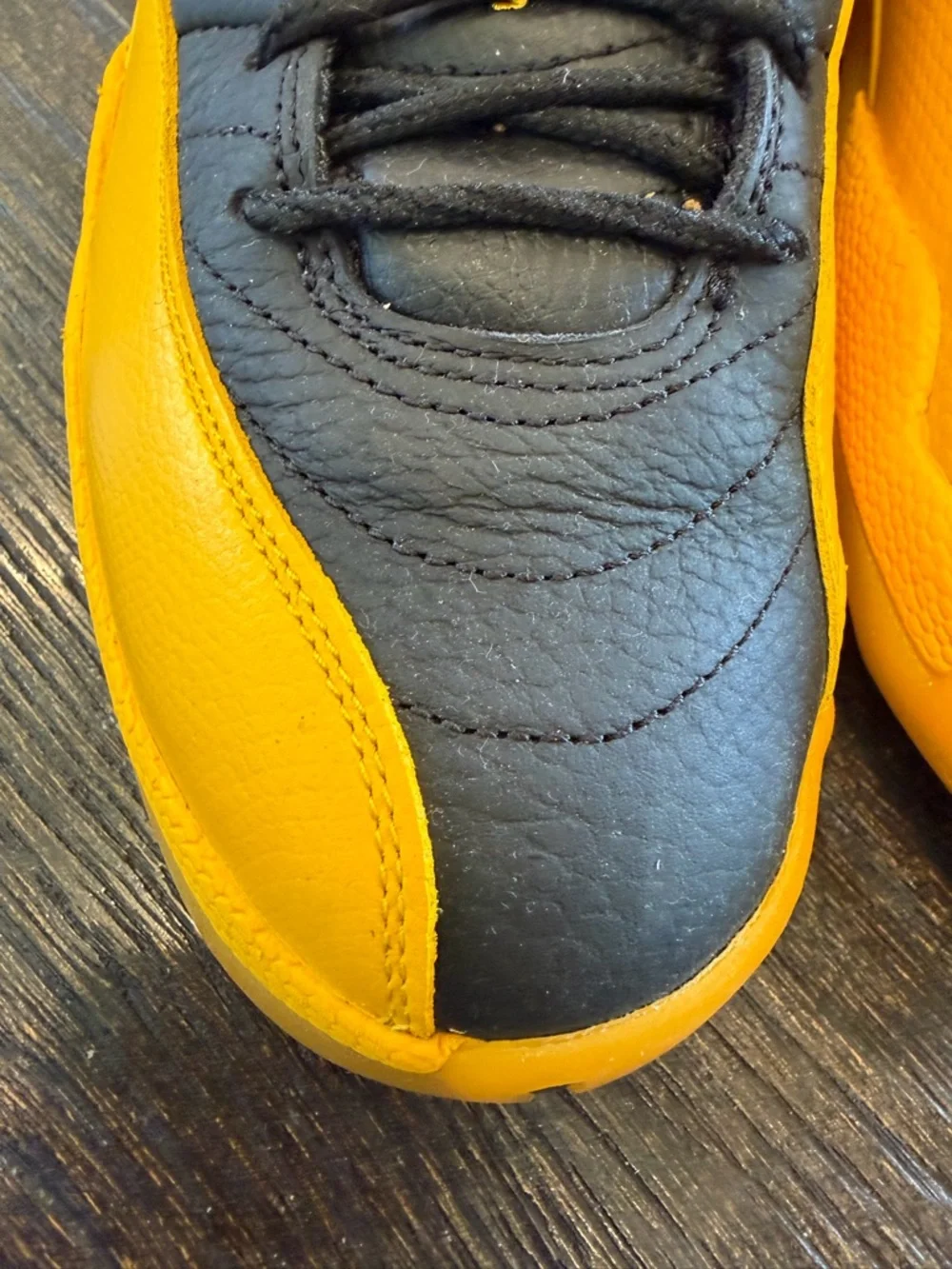 Air Jordan 12 Retro University Gold Men’s Size 8.5