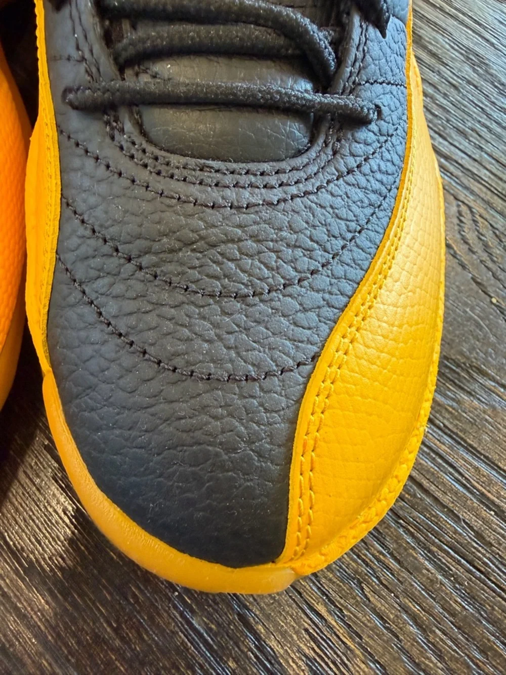 Air Jordan 12 Retro University Gold Men’s Size 8.5