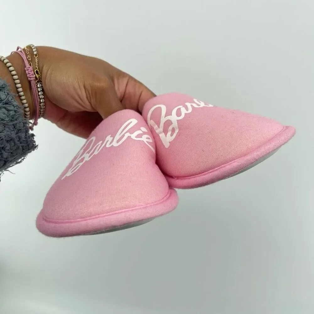 Barbie cozy up