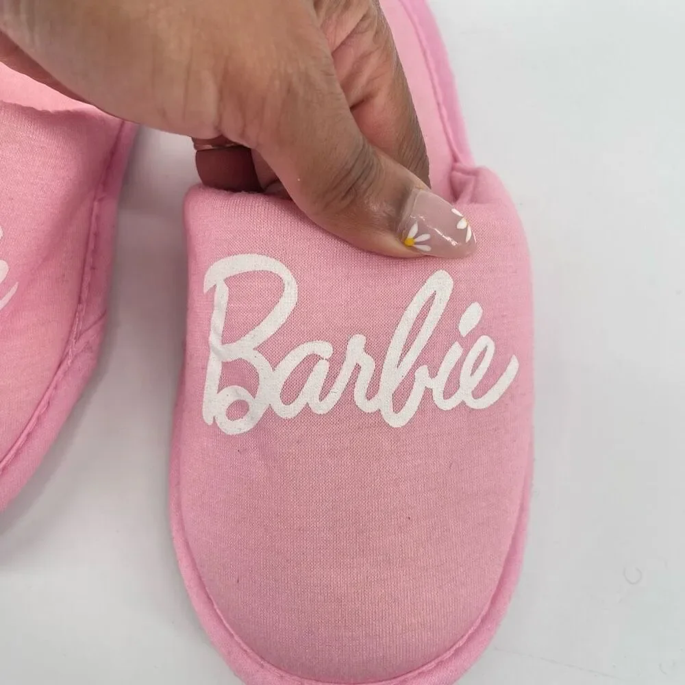 Barbie cozy up
